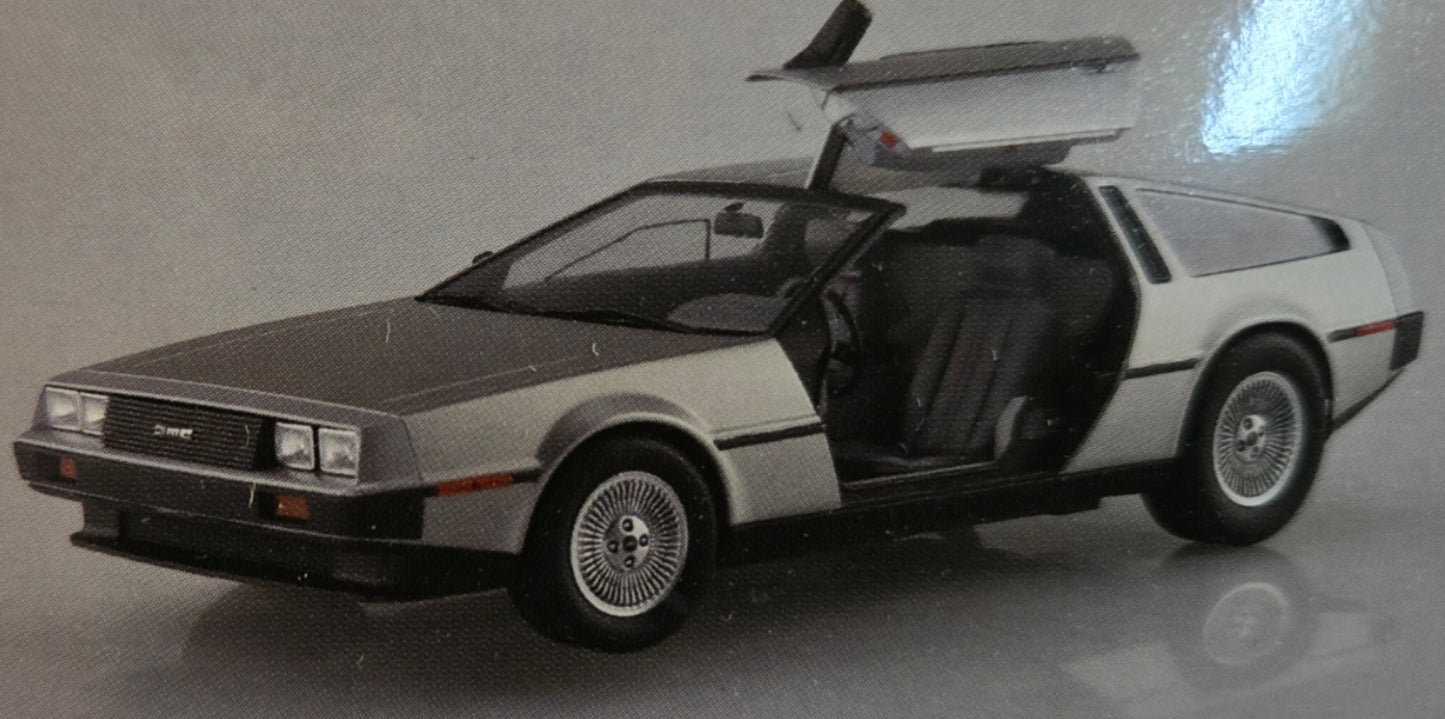 Aoshima 1/24 1982 DeLorean DMC-12