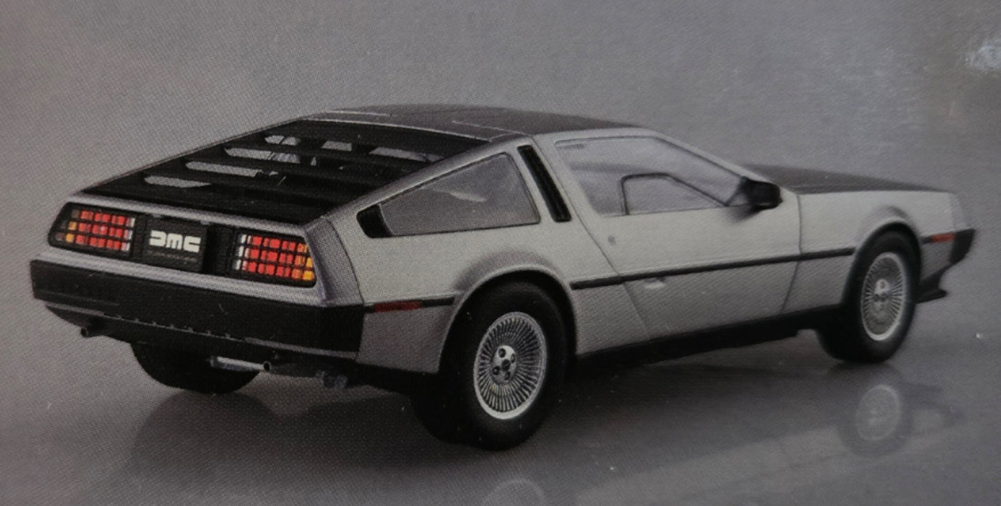 Aoshima 1/24 1982 DeLorean DMC-12