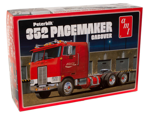 AMT 1/25 Peterbilt 352 Pacemaker Cabover (Coca-Cola Edition)